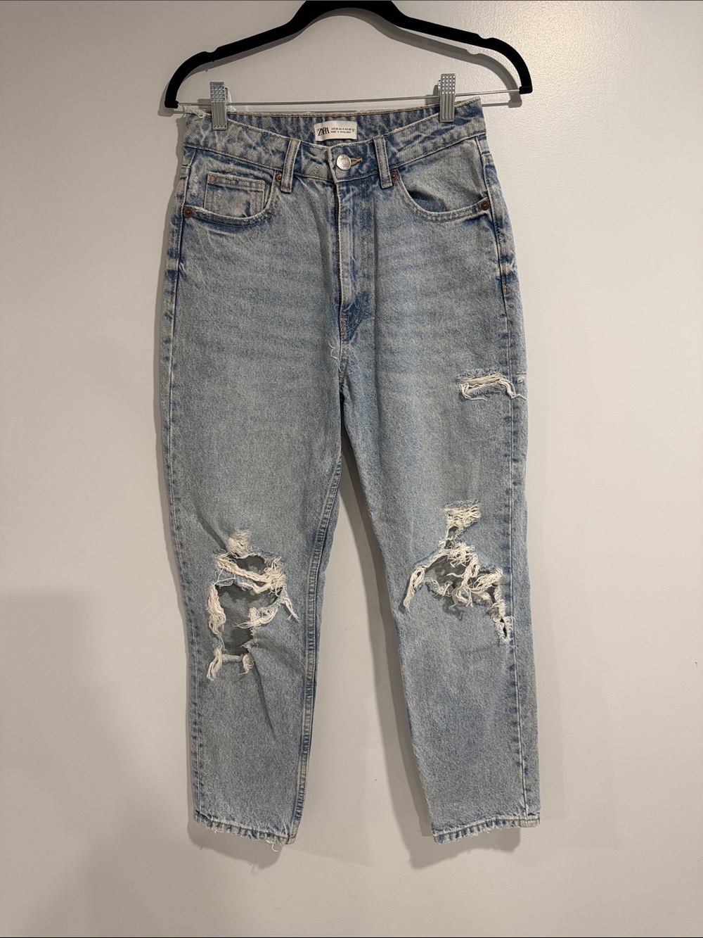 Zara Distressed Women’s High-Rise Mom Jeans